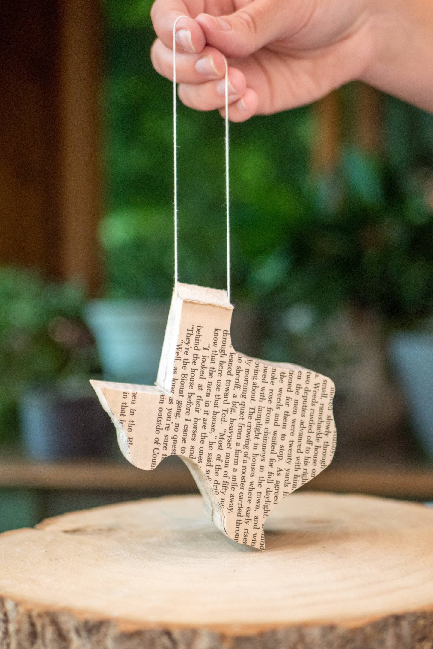 State Ornament Christmas-Eco Friendly Ornaments-Bookish Gift: Tennessee