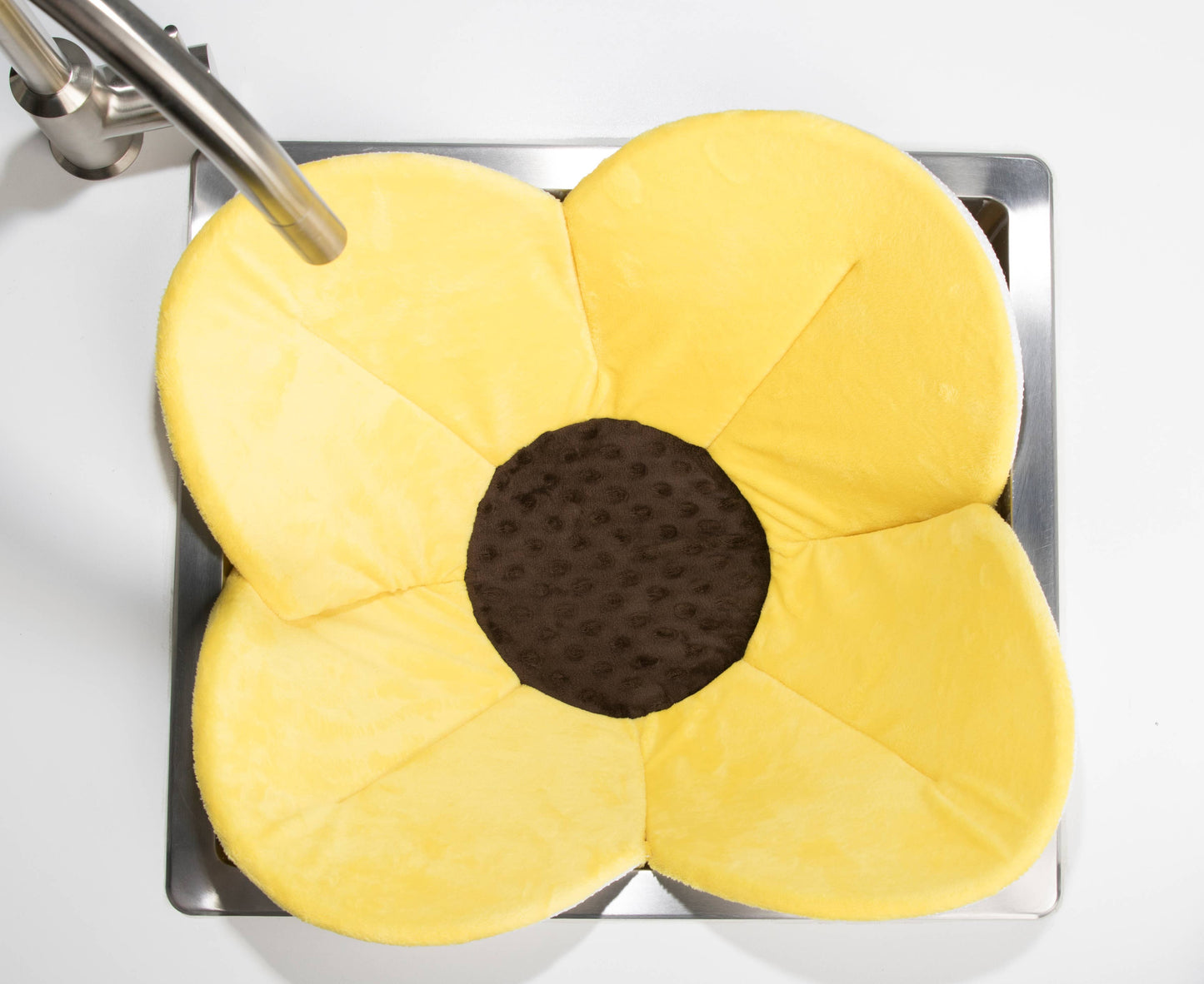 Blooming Bath Poppy: Gray/Yellow